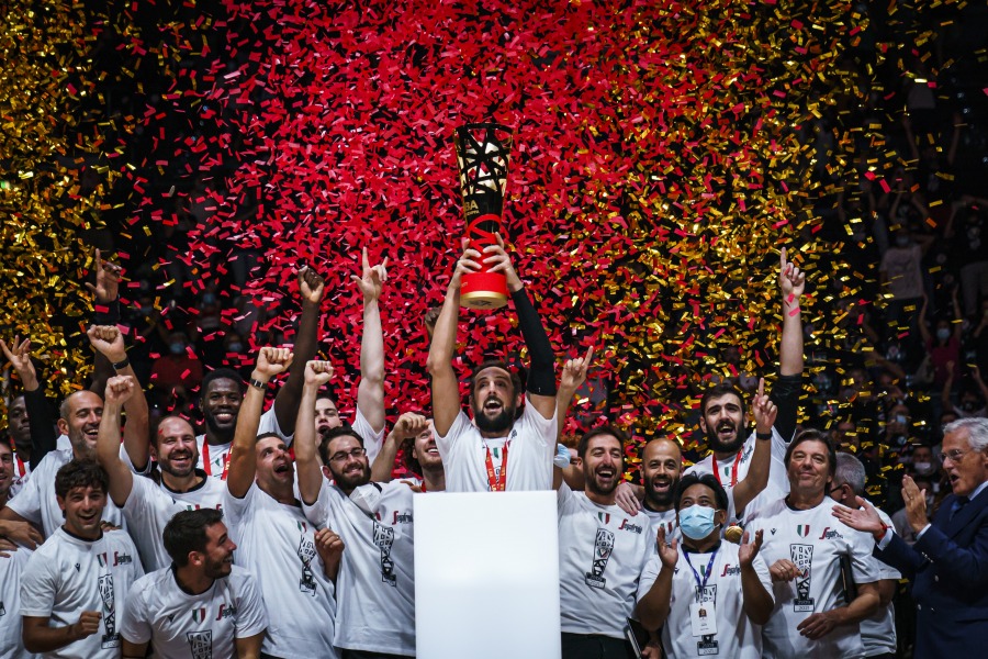 La Virtus Segafredo Bologna vince la Supercoppa